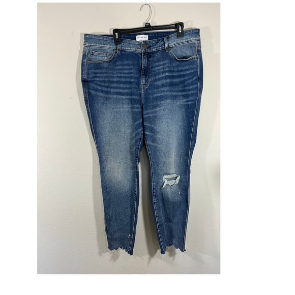 Lane Bryant Denim - NWOT Lane Bryant High Rise Skinny Curvy Fit Distressed Jeans Size 22 Dark Wash